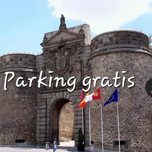 Apartamentos,puerta De Bisagra-parking Gratis , Toledo Spain